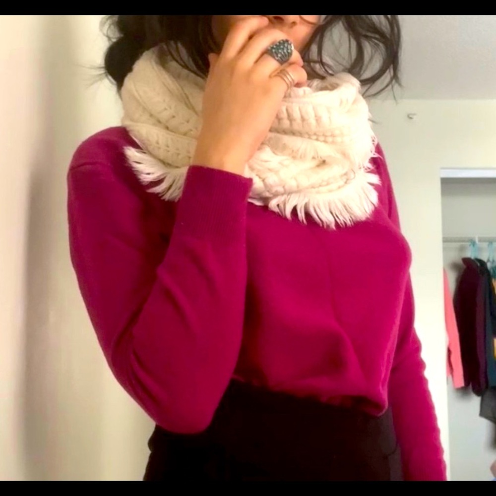 UNIQLO CASHMERE CREWNECK SWEATER